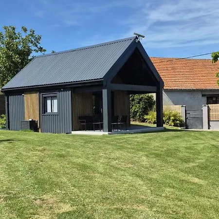 Nature Chalet